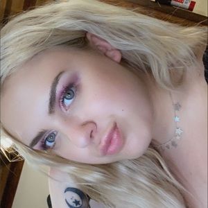 Meet your Posher, Jaide